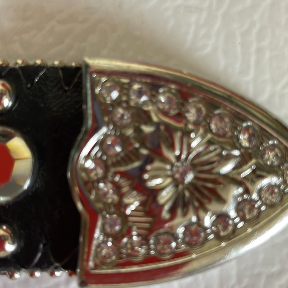 Atlas Women’s Embellished Western Belt. Very Good Condition. 44 Inches. - Picture 8 of 15